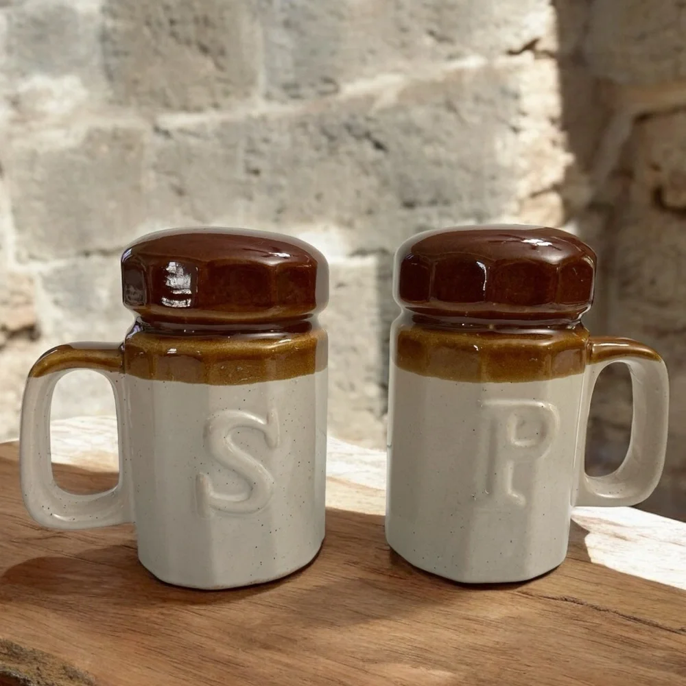 Vintage Brown Drip Style Ceramic Salt & Pepper Shakers Made in Taiwan